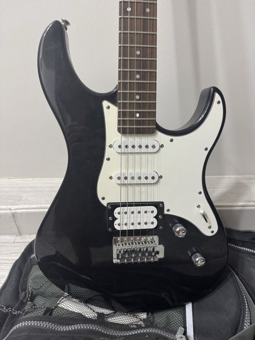 электрогитара yamaha pacifica 112v