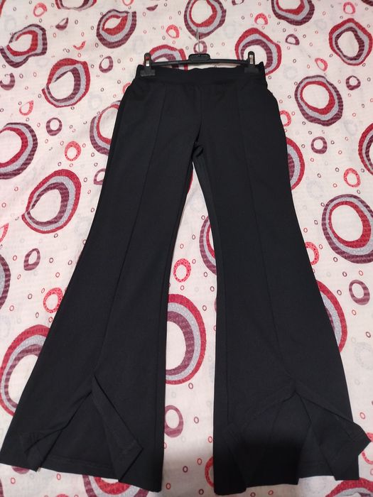 Pantaloni evazați pentru damă model Nou