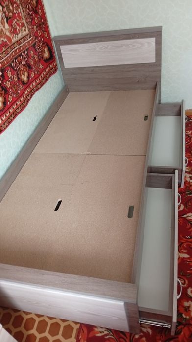 Продам кровать и матрас