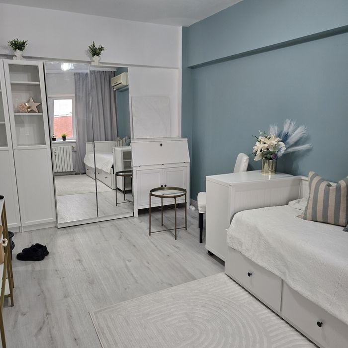 Garsoniera de închiriat vis-a-vis de Spitalul Mare