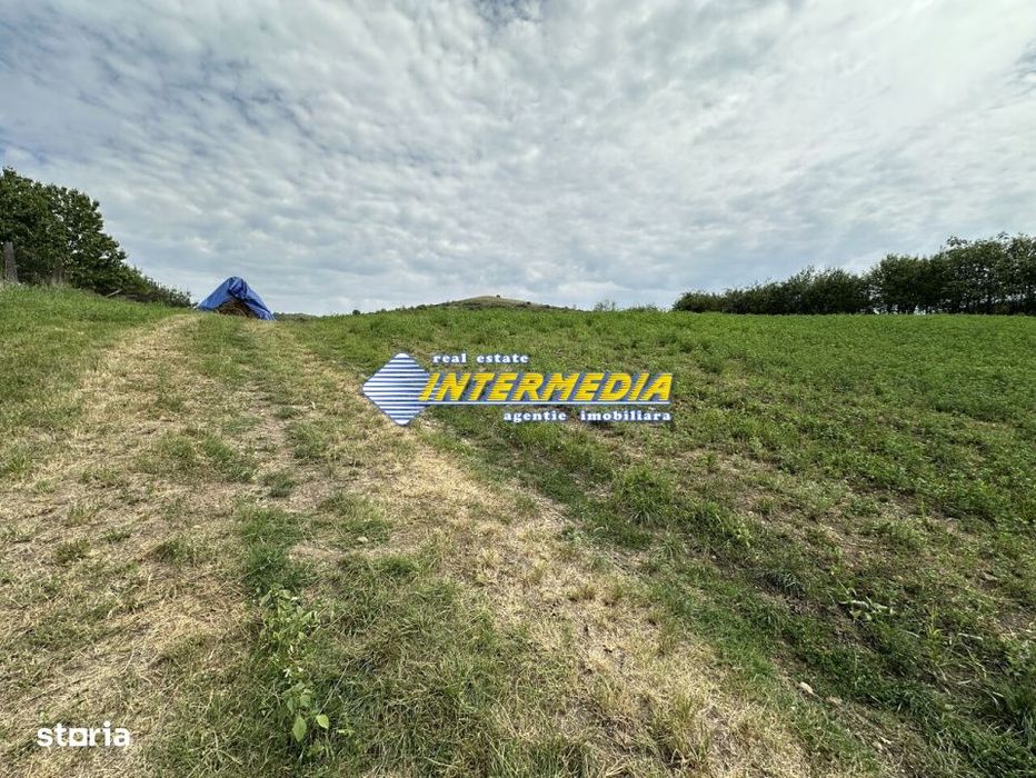 Teren Intravilan Ighiu-Telna 2060 mp d= 20m asfalt apa gaz curent cana