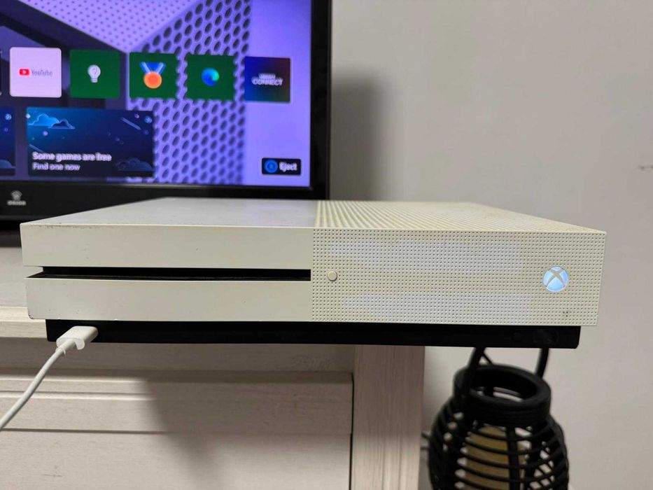 Vand Consola Xbox ONE S