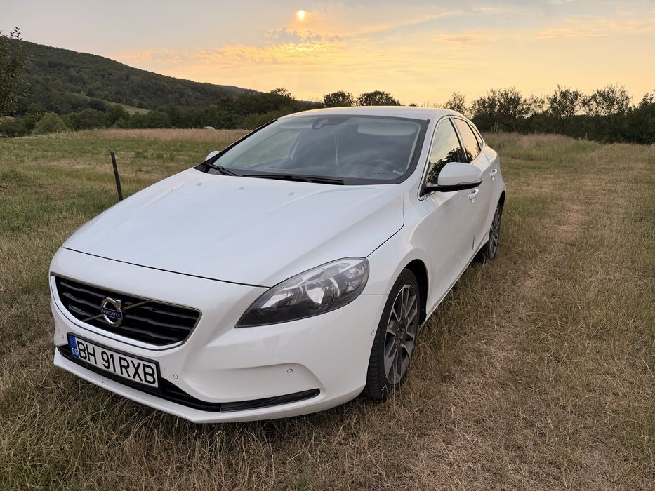 Volvo V40 2.0 d , R-design, 190cp , euro6