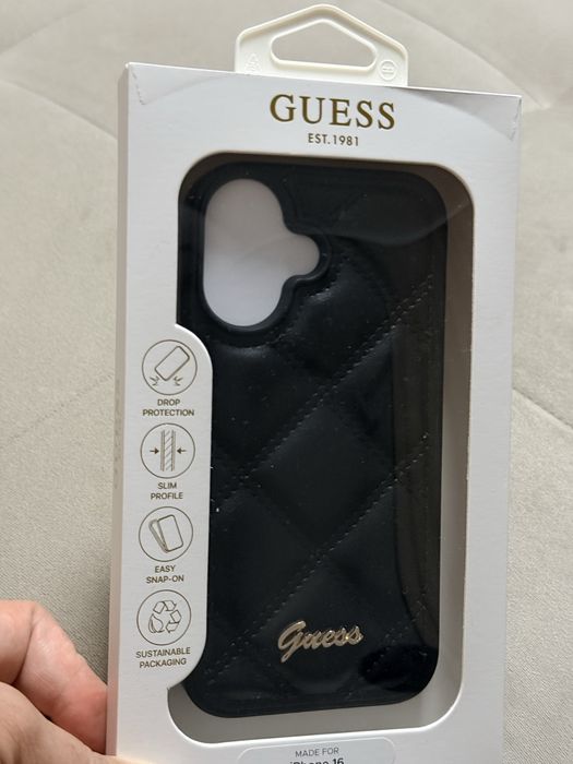 Guess кейс Iphone 16