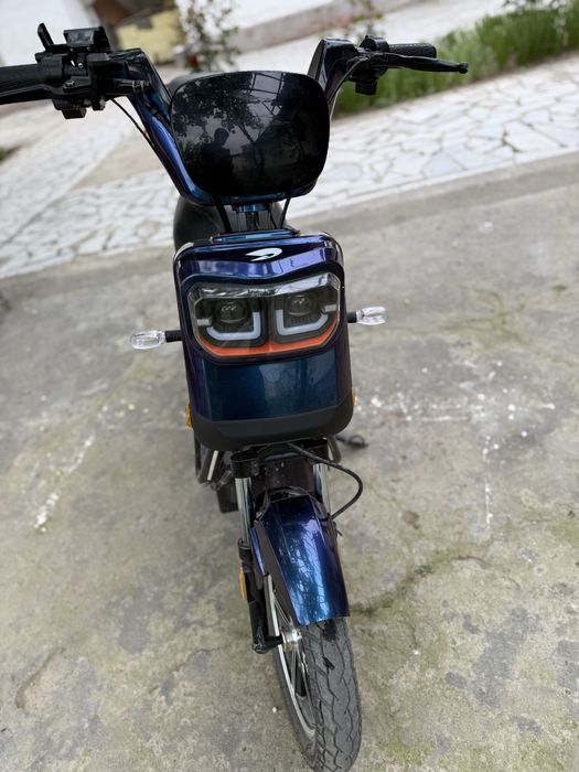 Skuter drongo sotiladi