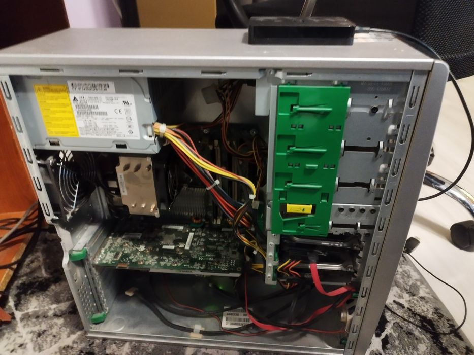 Настолен компютър HP