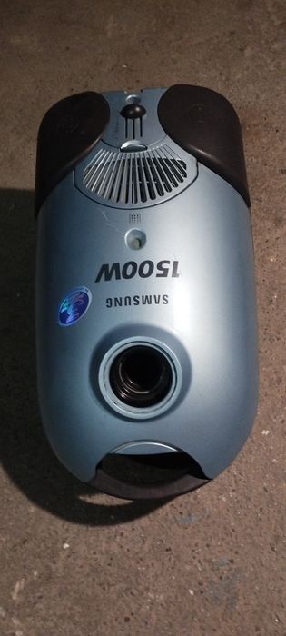 Продам пылесос Samsung1500W