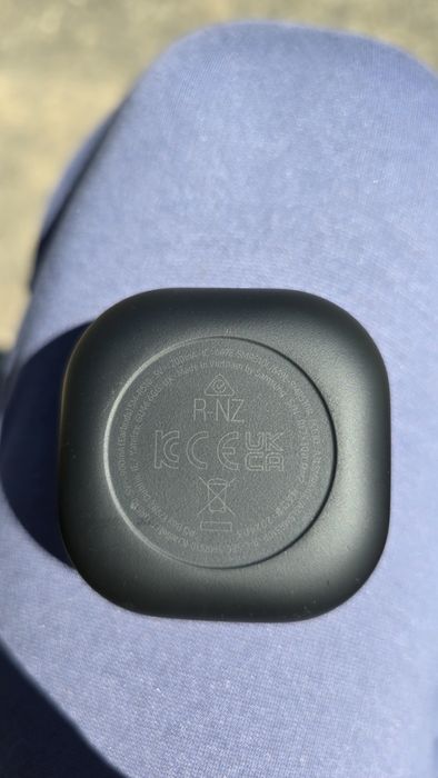 Samsung galaxy buds 2 pro    sunați-mă doar pe WhatsApp