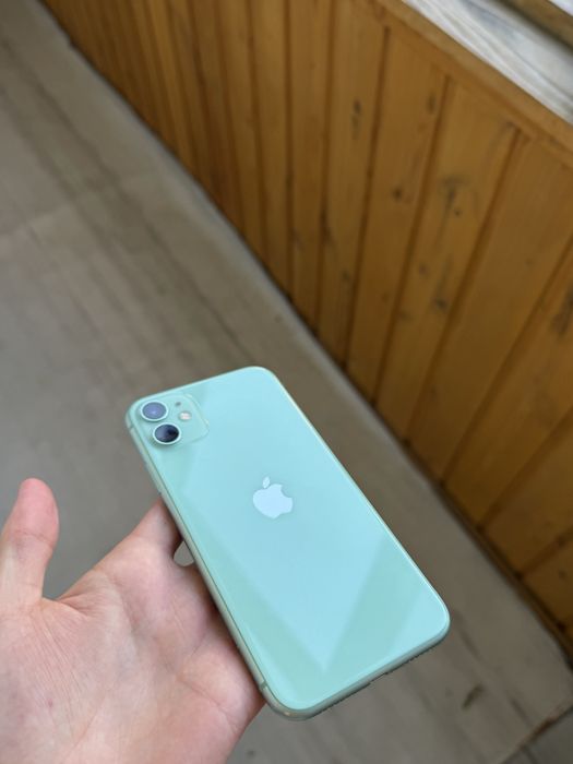 Продай Iphone 11 128/79