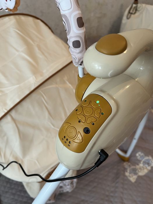 Продамкровать манеж  плюс в подарок новая люлька кроват