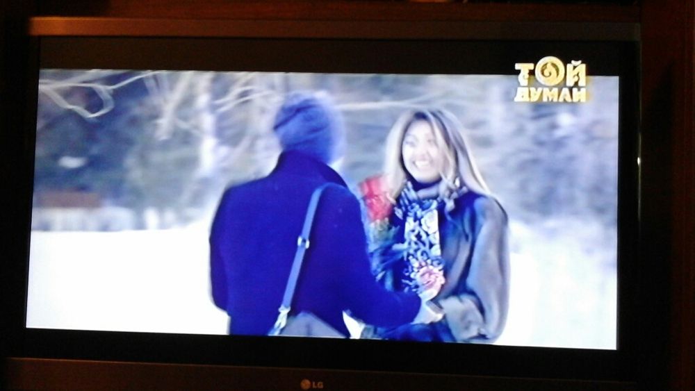 Телевизор LG  107см.