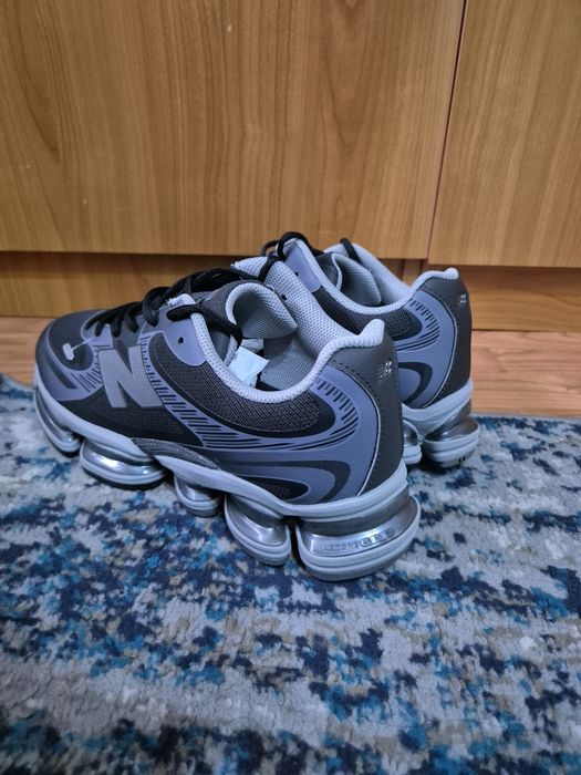 New Balance 2000 abzorb