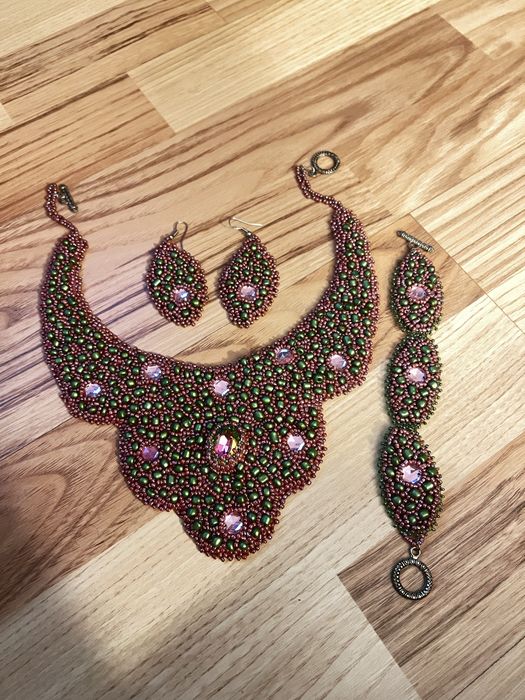 Set bijuterii handmade din margele si pietre semi pretioase