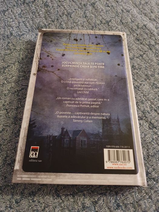Cartea oglinzilor e o chirovici carte nou ideala cadou 20 lei carti
