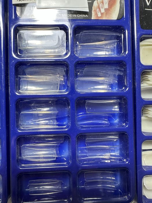 Гелови типсове за нокти