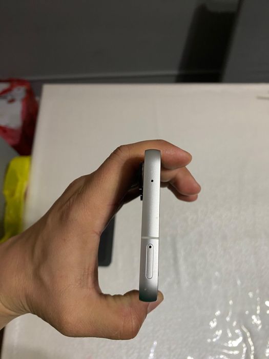 Продам смартфон Самсунг с 23 фе