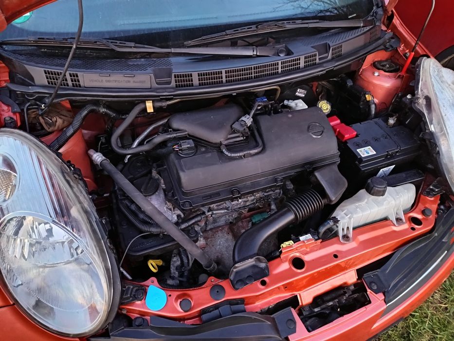 Vând Nissan Micra 1.3  benzină