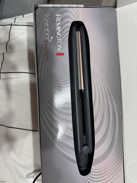 Щадяща преса за коса Remington