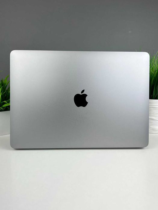 MacBook Air 2018, 12660а7243