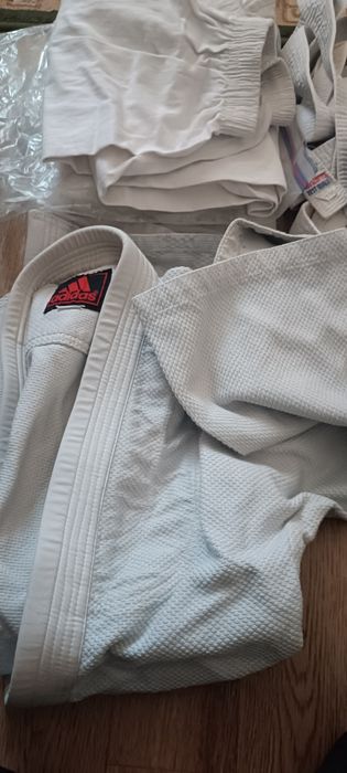 Кимано, перчатки груши,разное для спорта