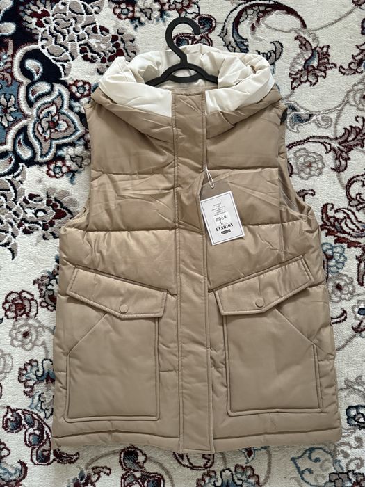 Безрукавка размер L Скидка