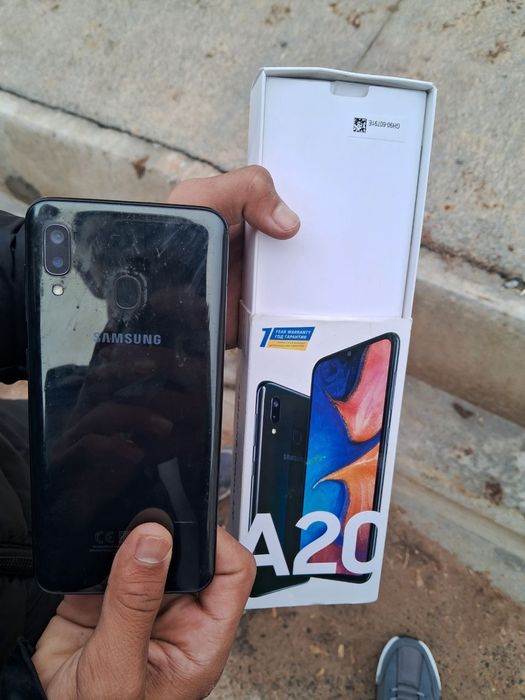 Samsung A20 ideal aybi yo