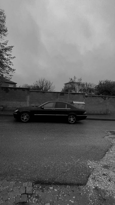 Автомобила се дава под наем