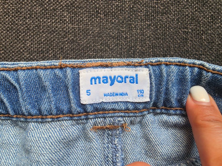 Продавам детска дънкова пола Mayoral