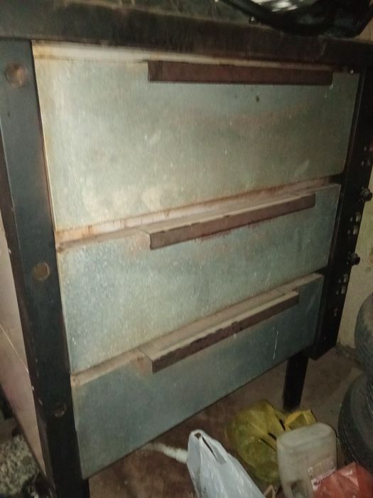 Продам электр.хлеба печку