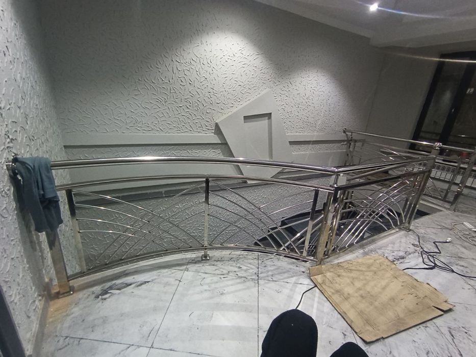 Перила, Nerjaveyka,  усталари хизматингизда