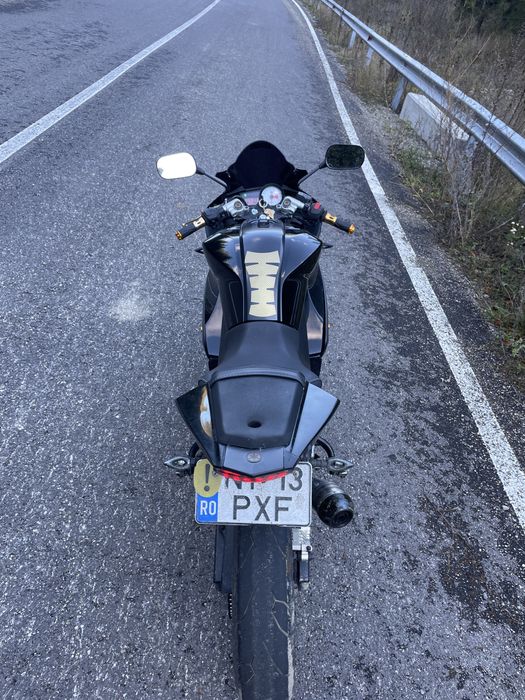 Yamaha YZF R125 2012