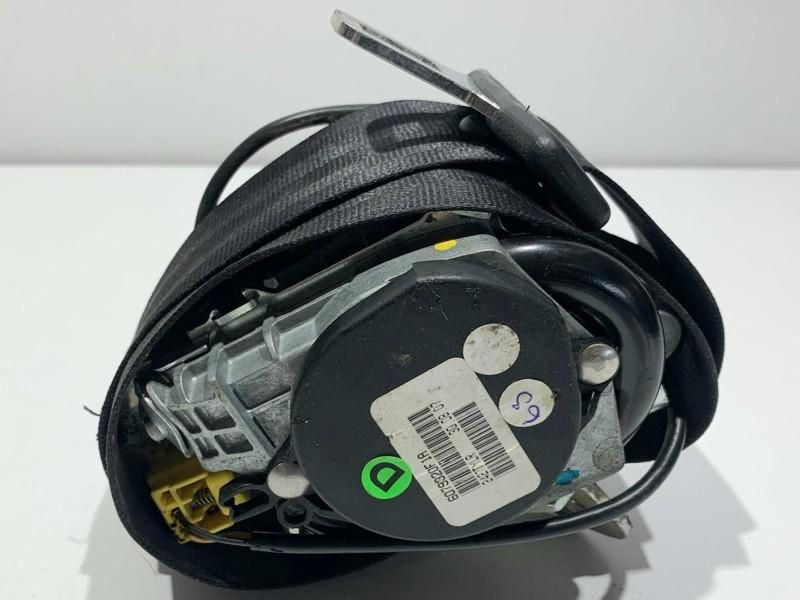 Centura de siguranta dreapta spate Volkswagen Golf 5 1K9857806A Break
