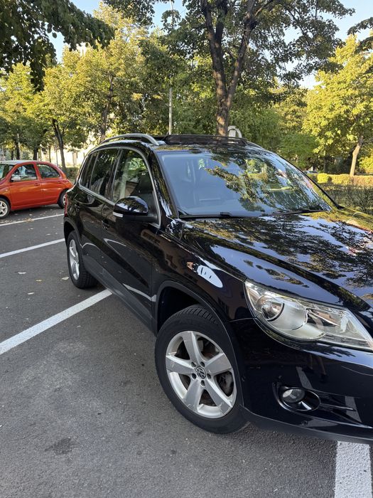 Vând VW Tiguan.