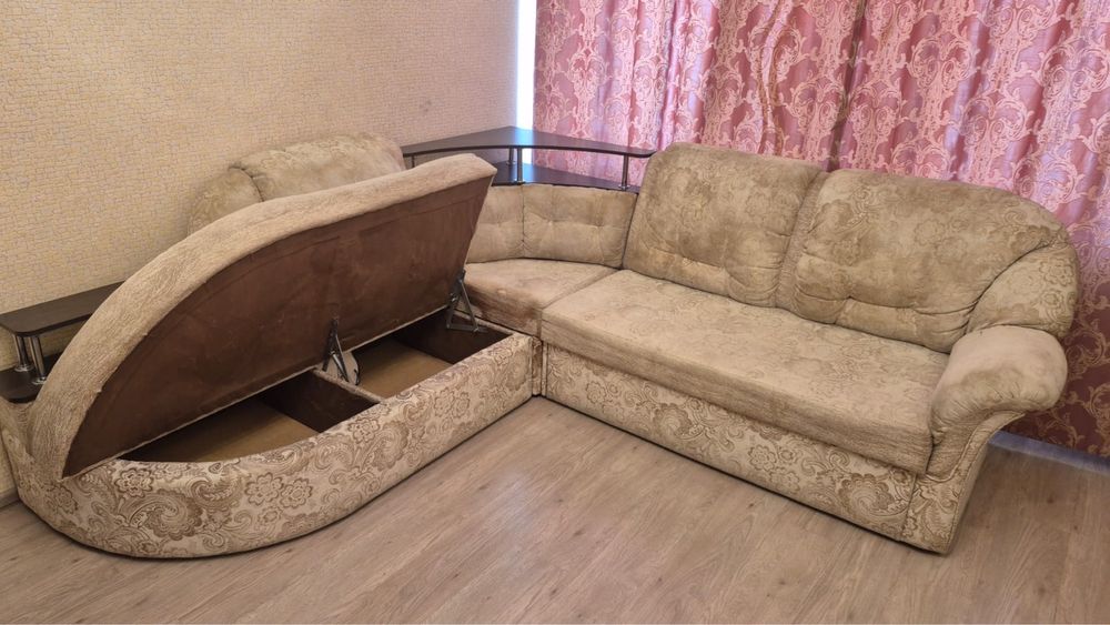 Продам угловой диван