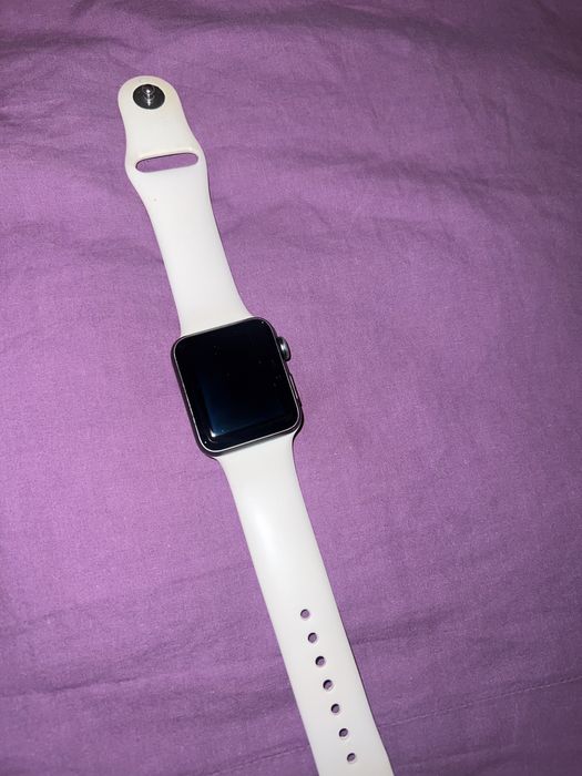 Продам эпл вотч 3