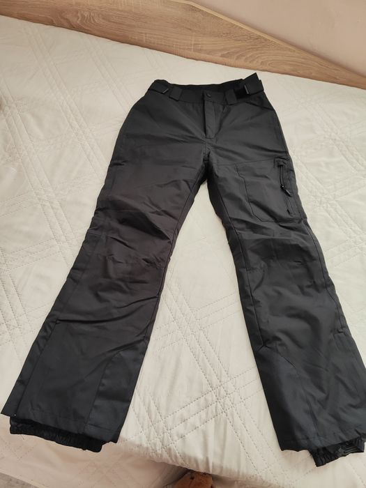 Дамско ски яке и ски панталон