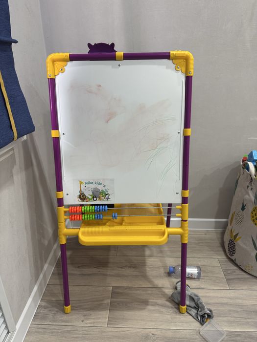 Продам детский мольберт