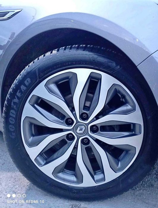 Anvelope dimensiuni 245 45 R18 allseason M+S si fulg marca Goodyear Vector dot 3923 aproape 2024 in stare foarte bună.