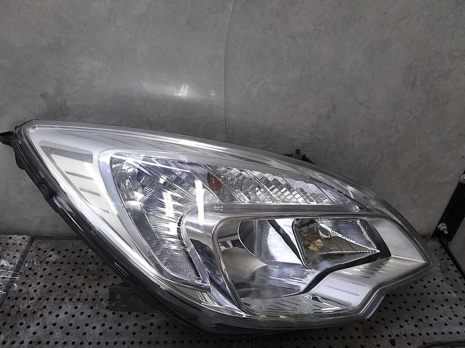 Far dreapta opel meriva b s10 20c483b