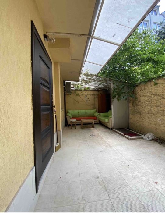 Дава се под наем Едностаен апартамент в Варна, Център - 35 кв.м за 348.84 € - Снимка #4