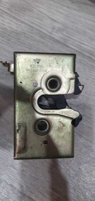 Запчасти на ауди 80 Б4