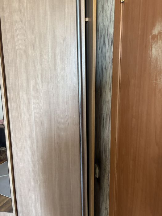 Отдам даром шкаф и кровать