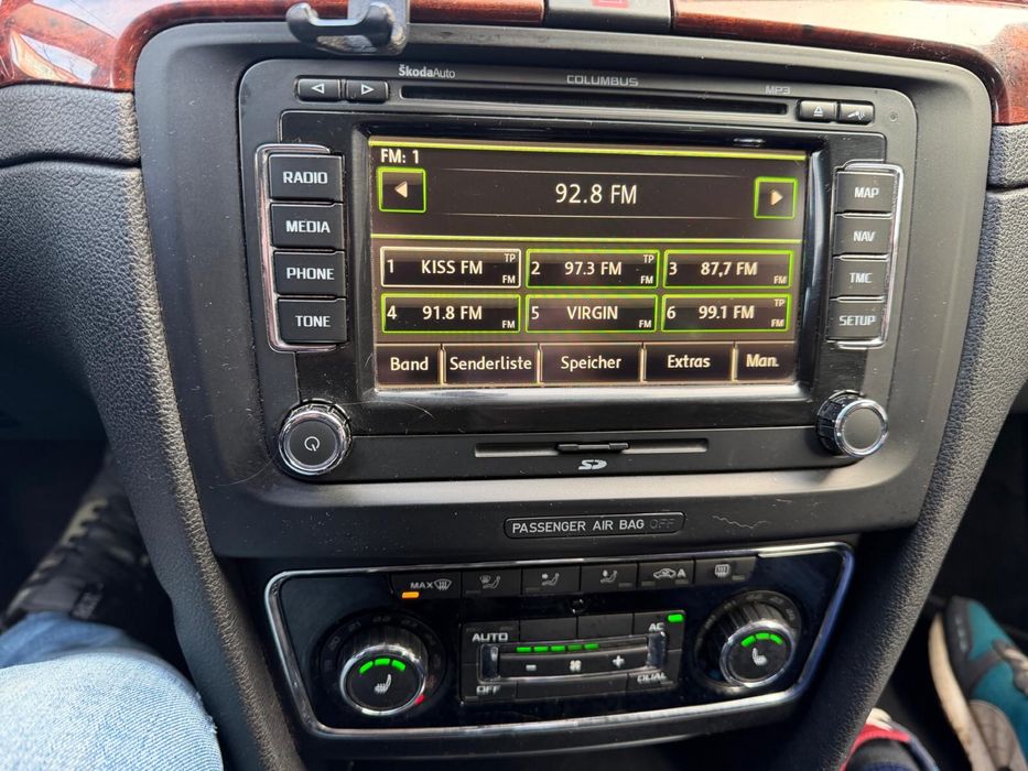 Skoda Superb 2011 2.0 TDI automata