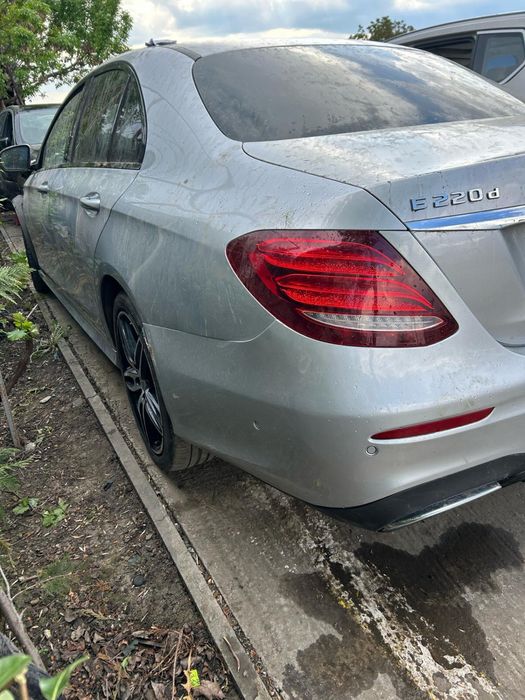 Stop dreapta Mercedes W213 2017
