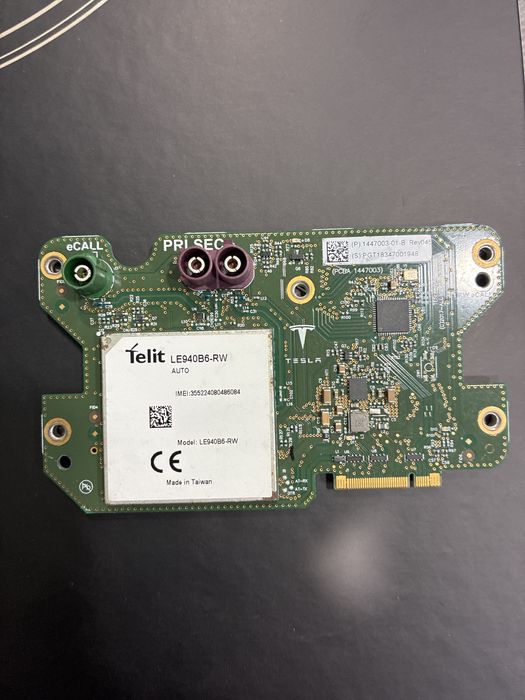 Tesla LTE модем (европейски) — Telit LE940B6-RW с eCALL — 350 €