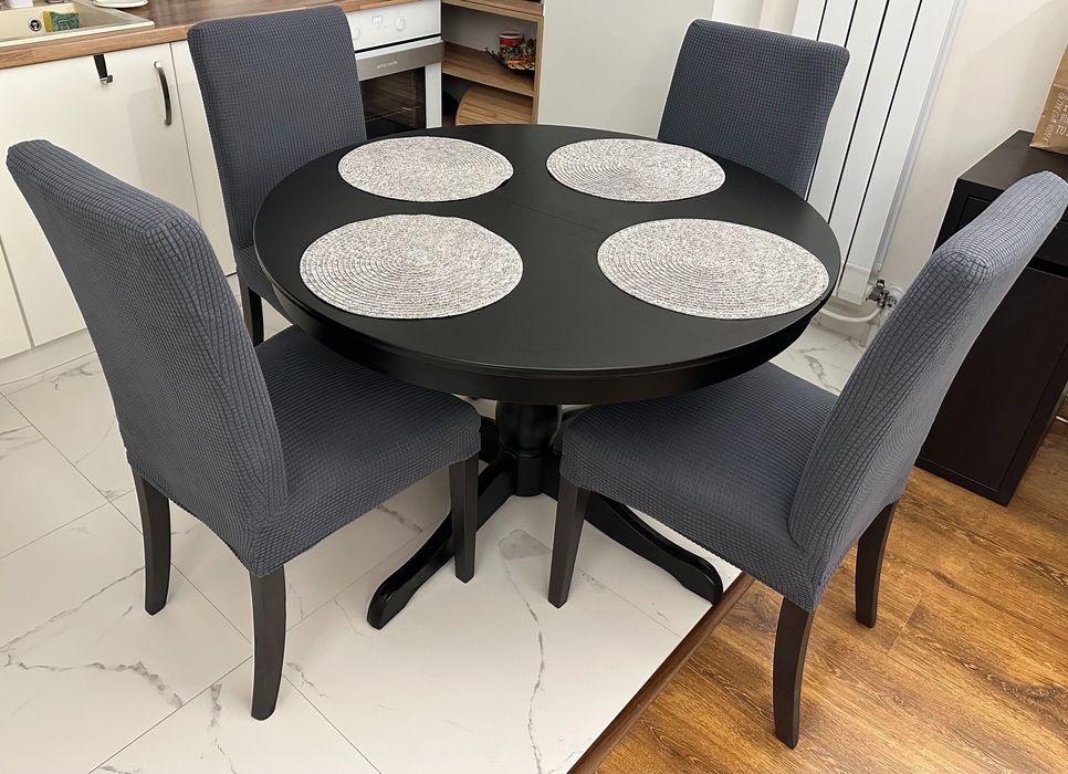 Трапезна маса с 4 стола