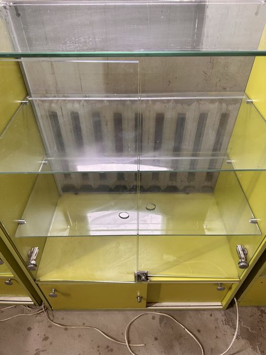 Продам витрины для торговли 5 шт