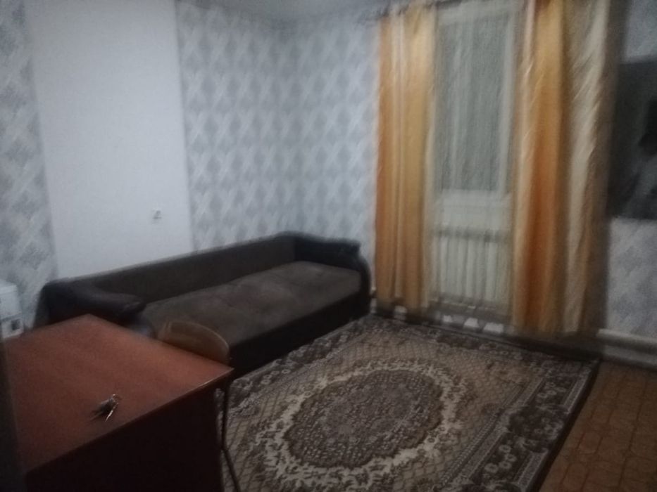 Сдам теплую комнату в общежитии