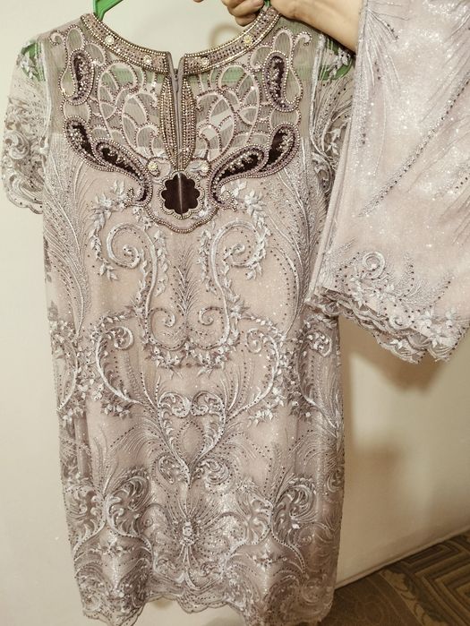 Продаётся Платье с украшениями. Ручная работа.