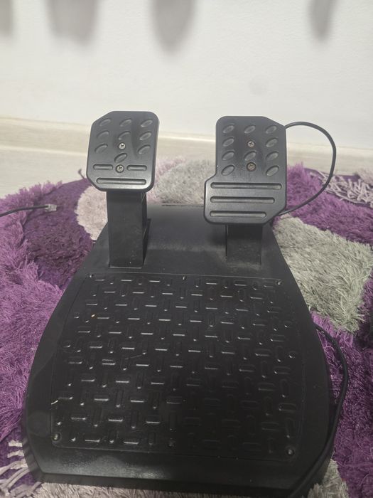 Volan Gaming Ferrari cu padele si 2 pedale